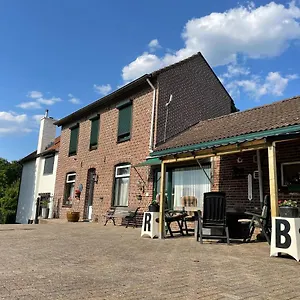 Vakantiehuis Charming Authentic Renovated Farm, Cadier en Keer